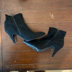 Elegant Black Ankle Boots
